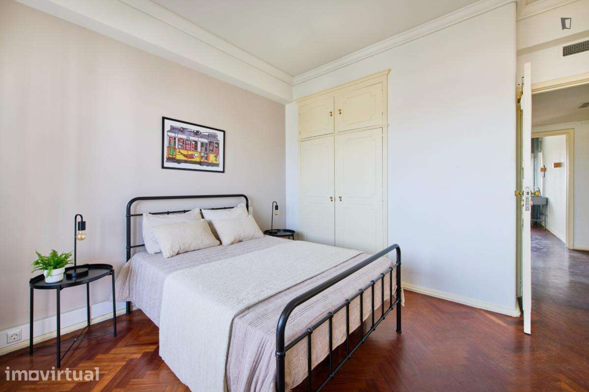 Quarto - localizado em Roma-Areeiro Lisbon - Grande imagem: 3/60