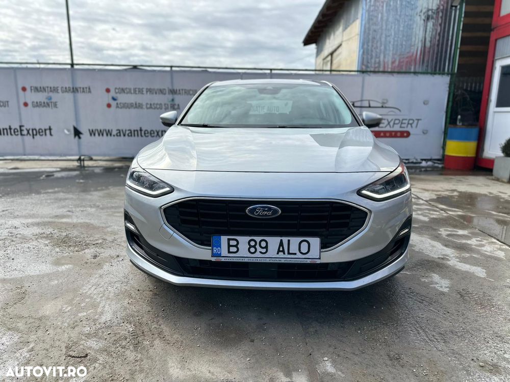 FORD Focus 2022 — imagine 7