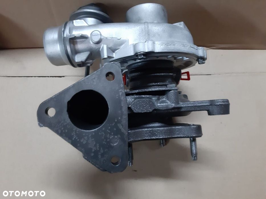 Turbina TurboSprężarka Opel Movano vivaro master 2.5 dci cdti - 2