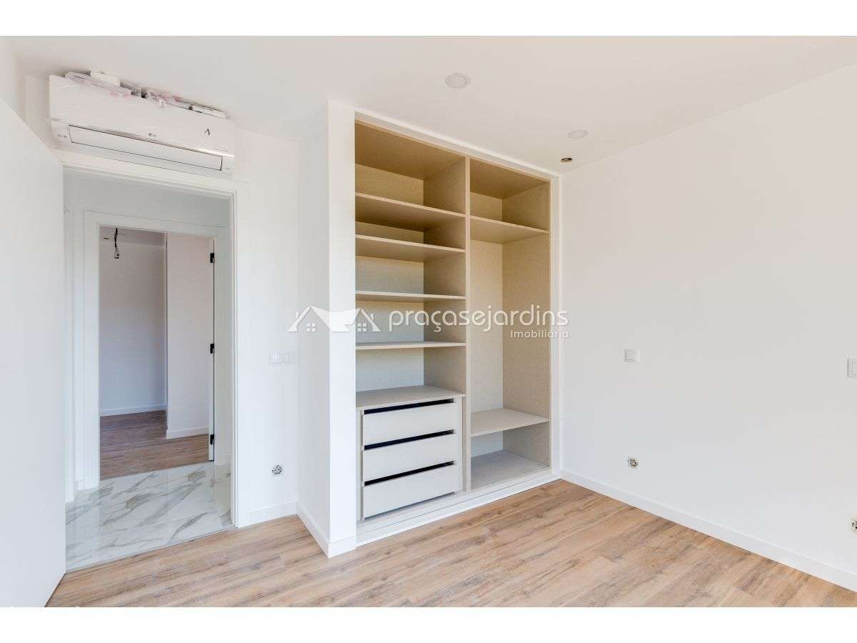 Apartamento T3 Terraço e Jardim - Grande imagem: 5/13