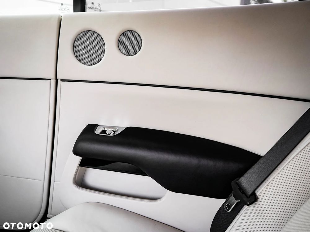 Rolls-Royce Wraith - 36