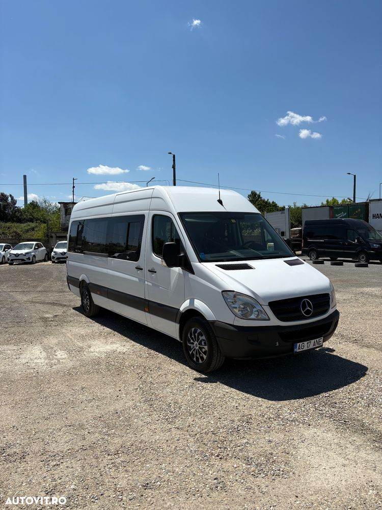 Mercedes-Benz Sprinter - 2
