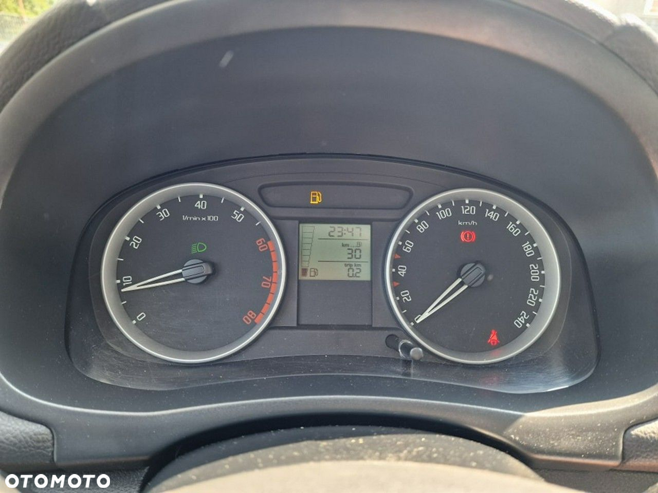 Skoda Roomster 1.4 MPI PLUS EDITION - 9