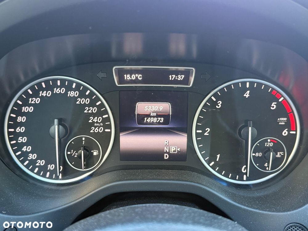 Mercedes-Benz GLA - 19