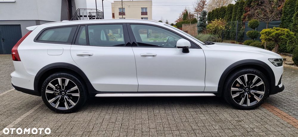 Volvo V60 Cross Country D4 AWD Geartronic Pro - 3