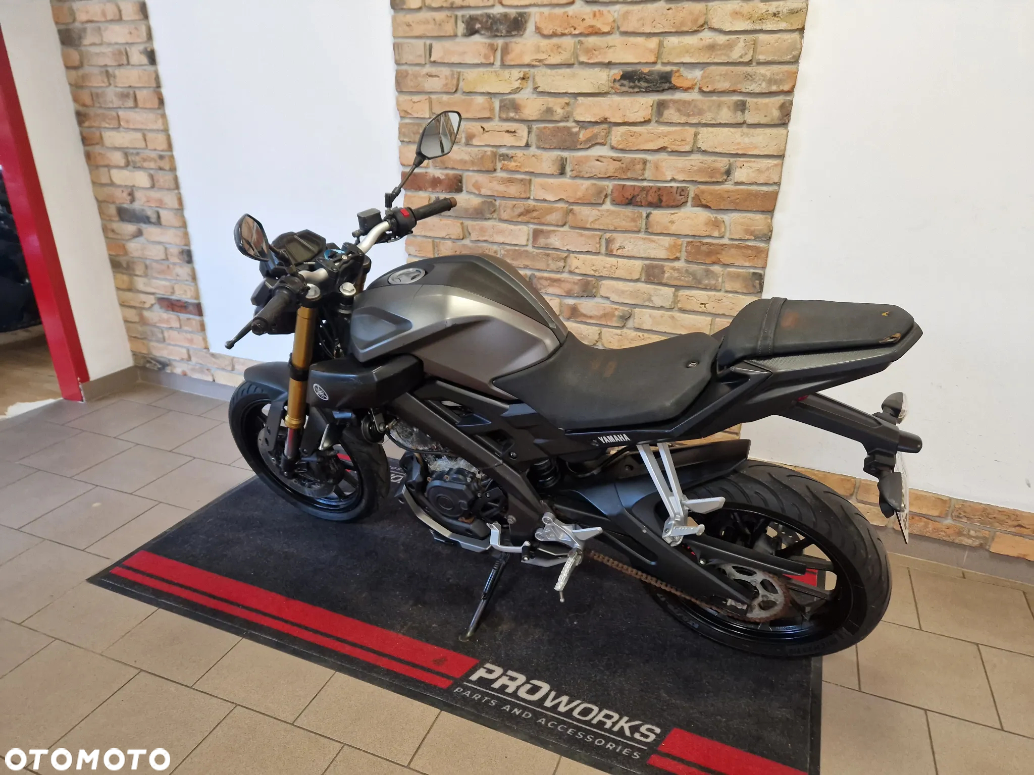 Yamaha MT - 9