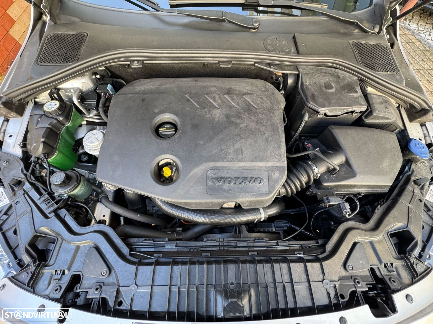 Volvo V60 1.6 D2 Momentum Eco - 16