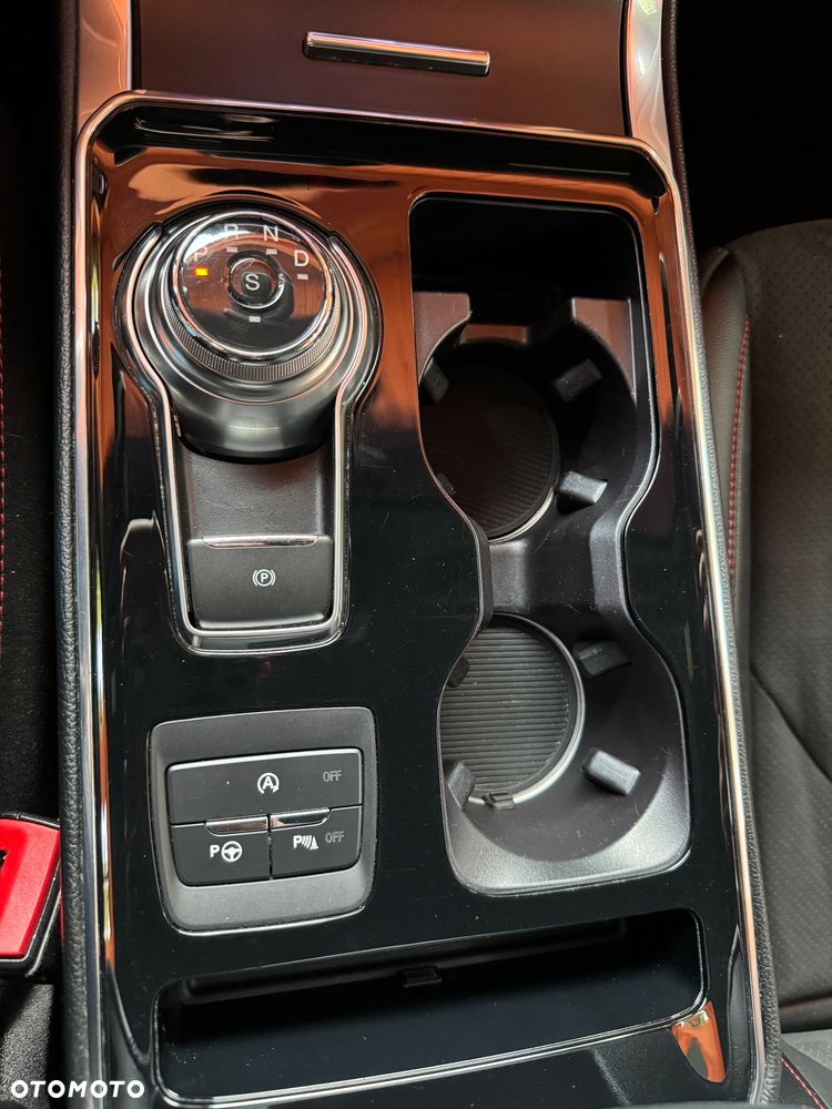Ford Edge 2.0 EcoBlue Twin-Turbo 4WD ST-Line - 30