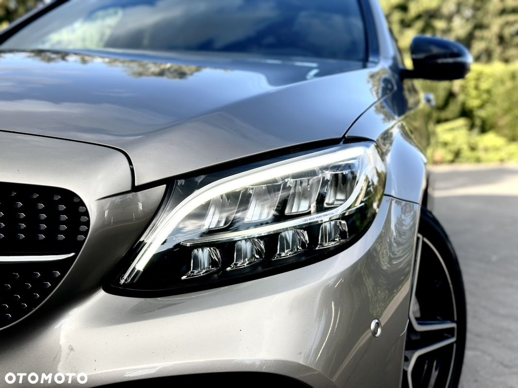 Mercedes-Benz Klasa C 180 T 9G-TRONIC AMG Line - 13