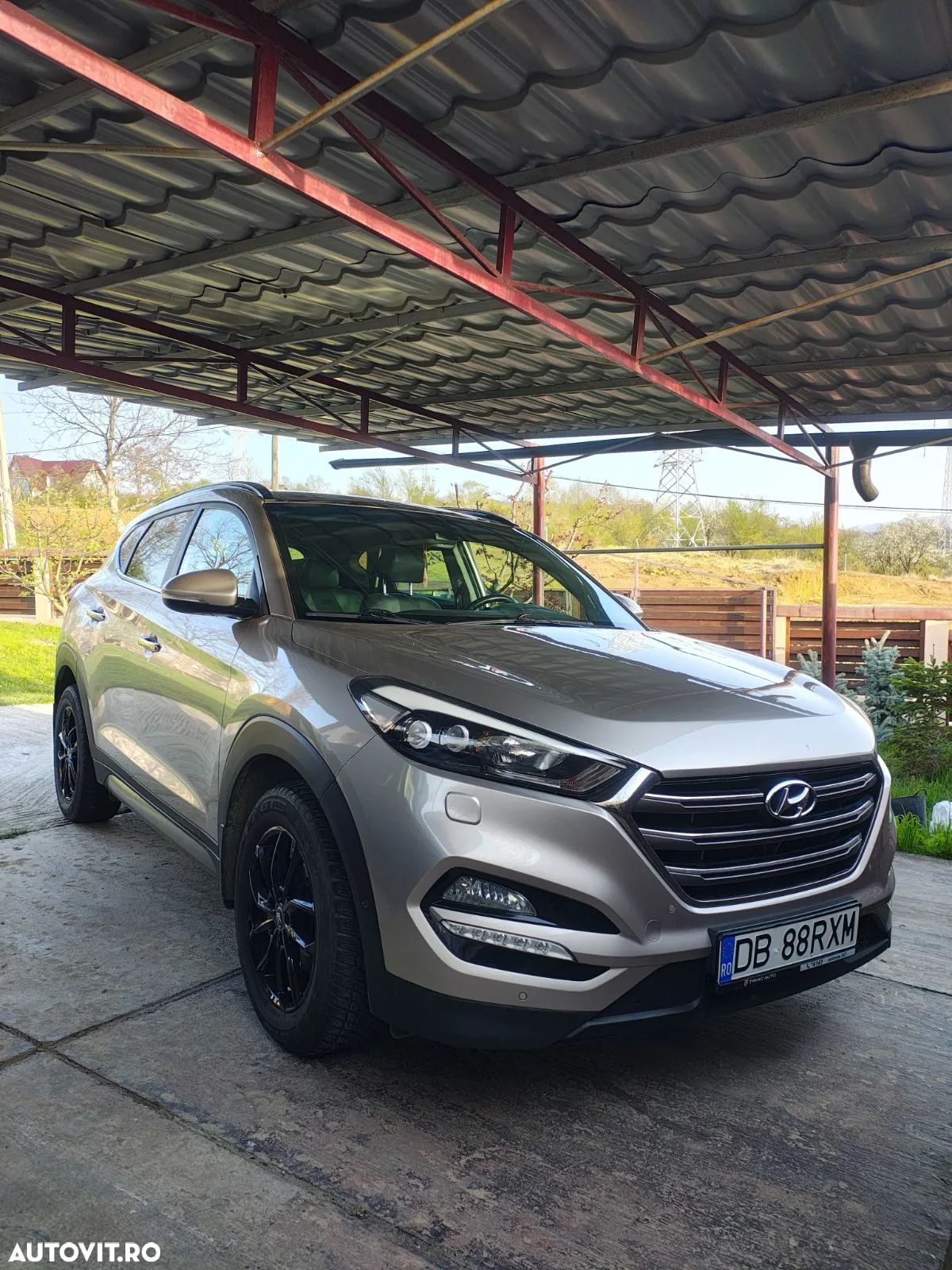 Hyundai Tucson - 1
