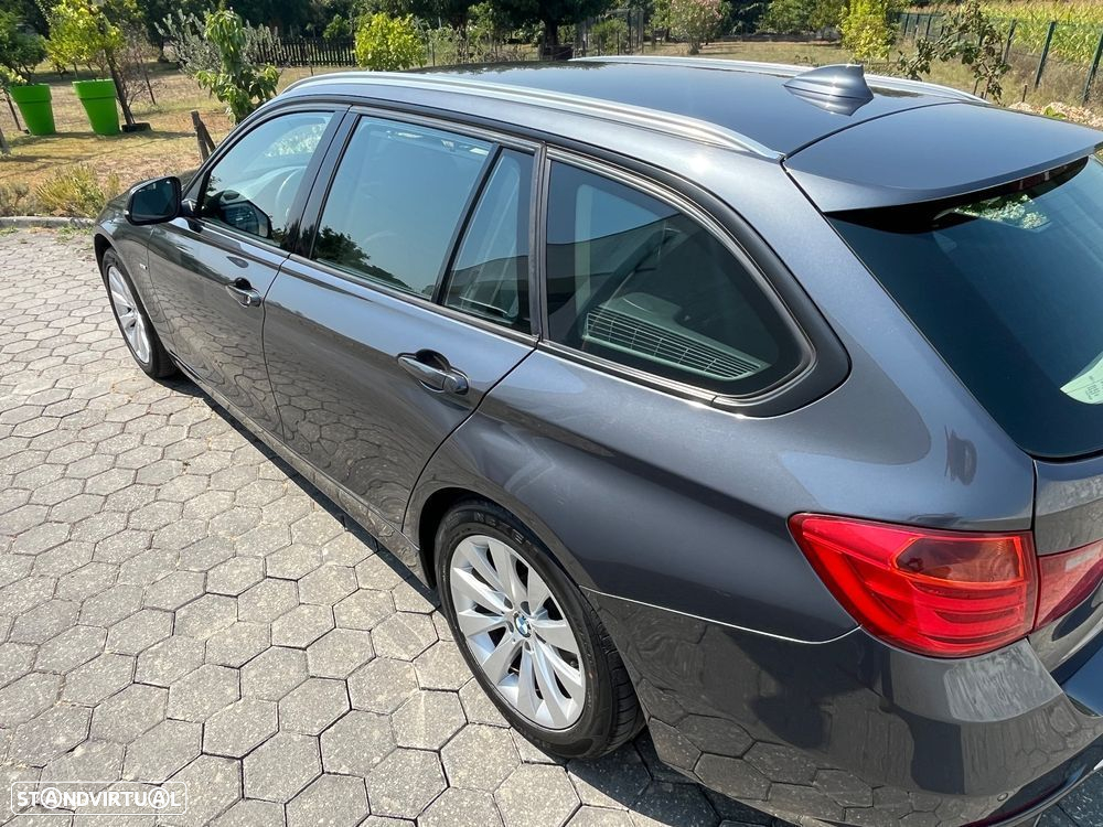 BMW 320 d Touring Auto Line Modern - 4