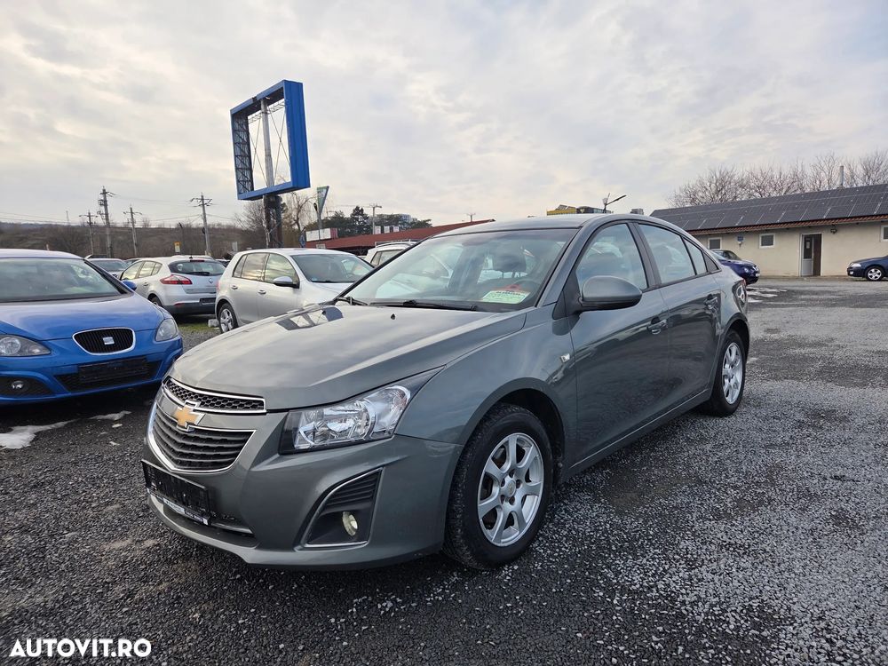 Chevrolet Cruze 2.0 LS