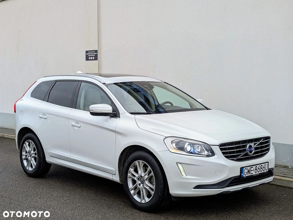 Volvo XC 60 T5 AWD Geartronic Momentum - 1