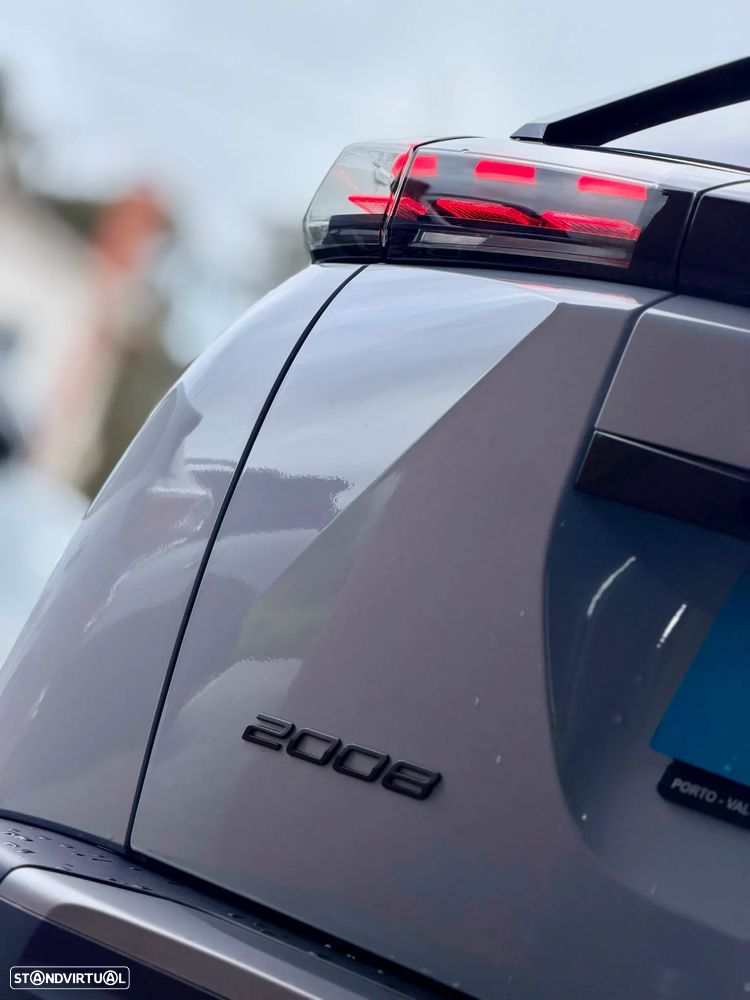 Peugeot 2008 1.2 PureTech Allure Pack - 29