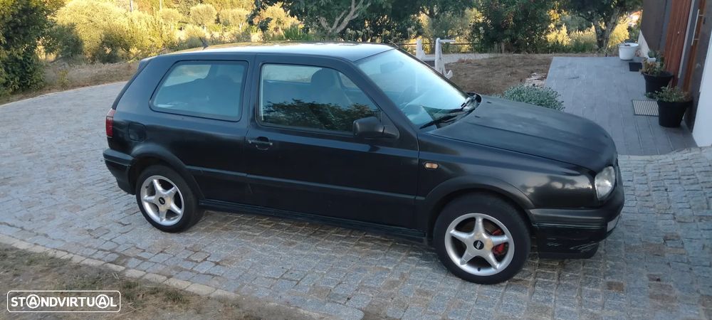 VW Golf 1.9 TDi Confortline AC - 2