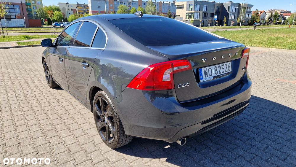 Volvo S60 D3 Momentum - 3