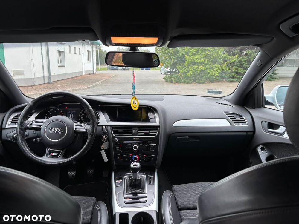 Audi A4 Avant 2.0 TDI DPF S line Sportpaket - 14