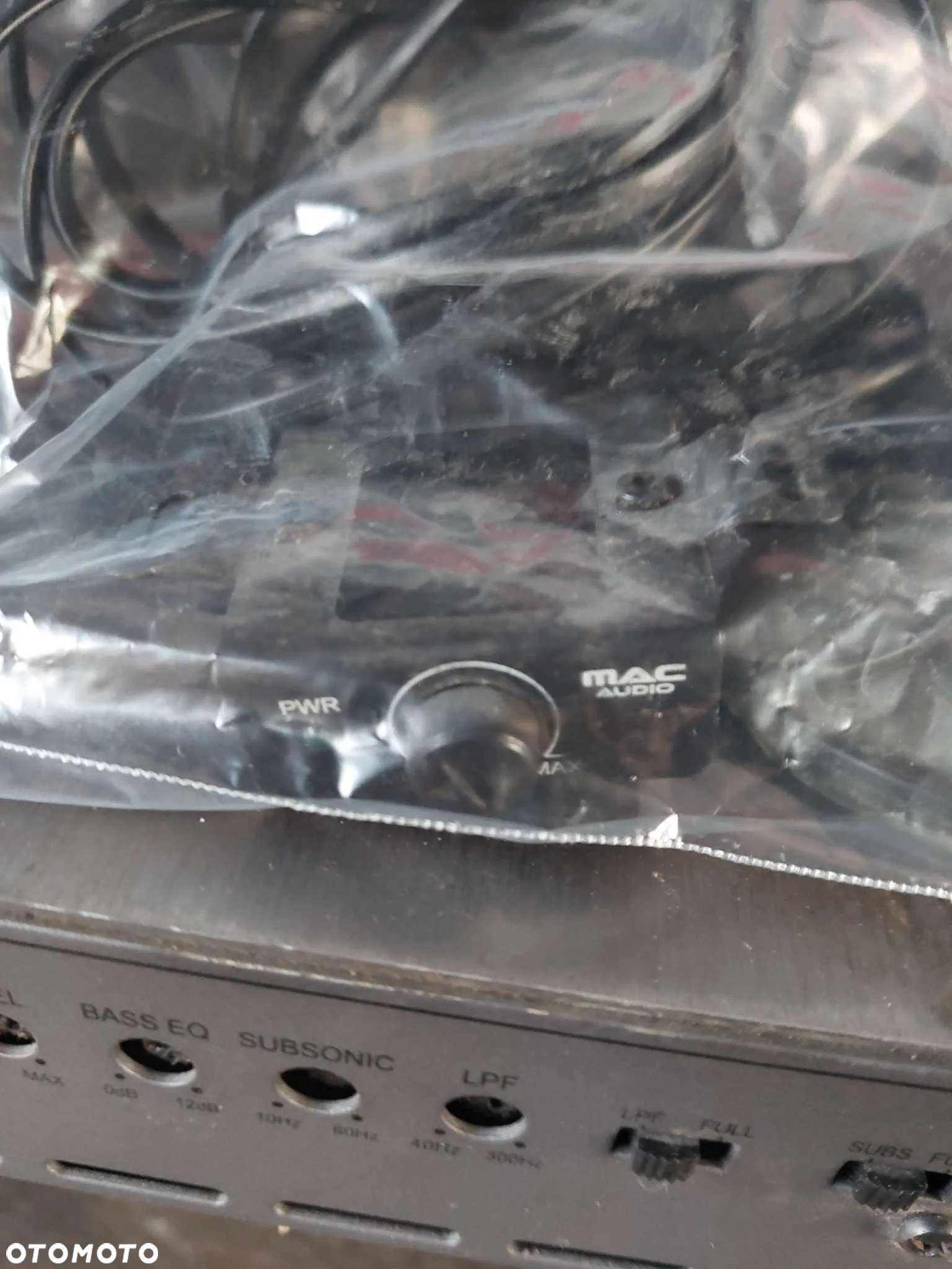 GŁOŚNIK SUBWOOFER TUBA+Wzmacniacz Alpine 800W - 10