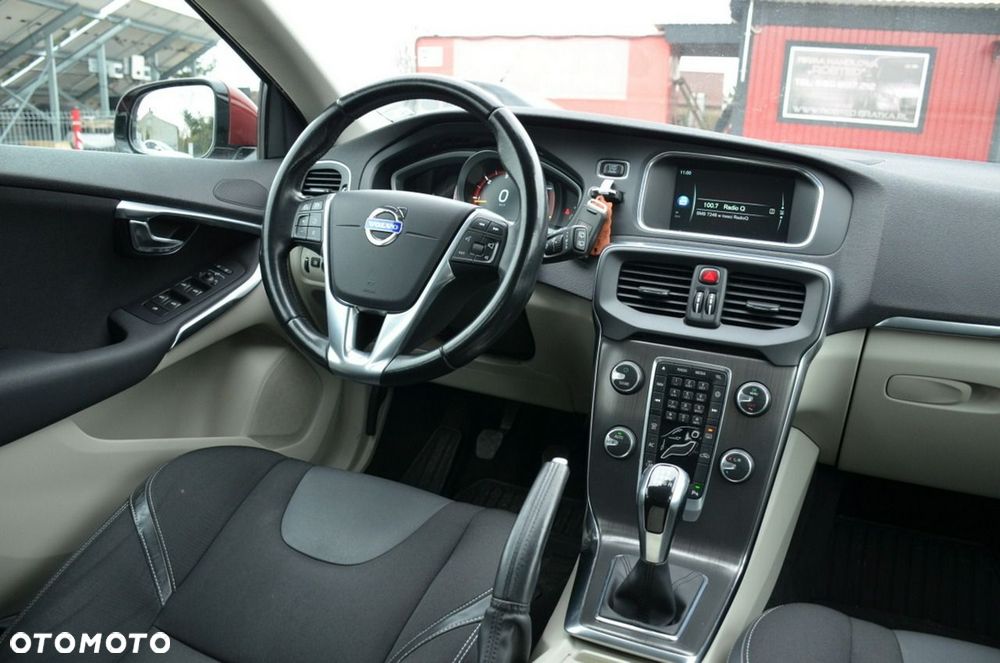 Volvo V40 - 30