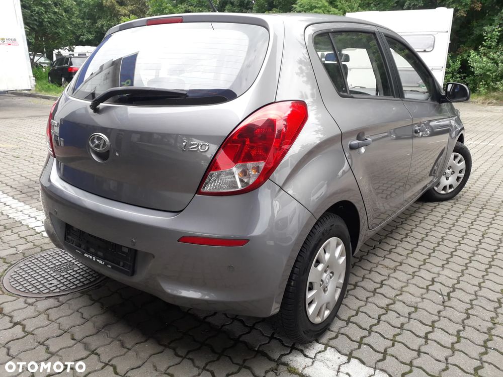 Hyundai i20 1.25 Comfort - 14