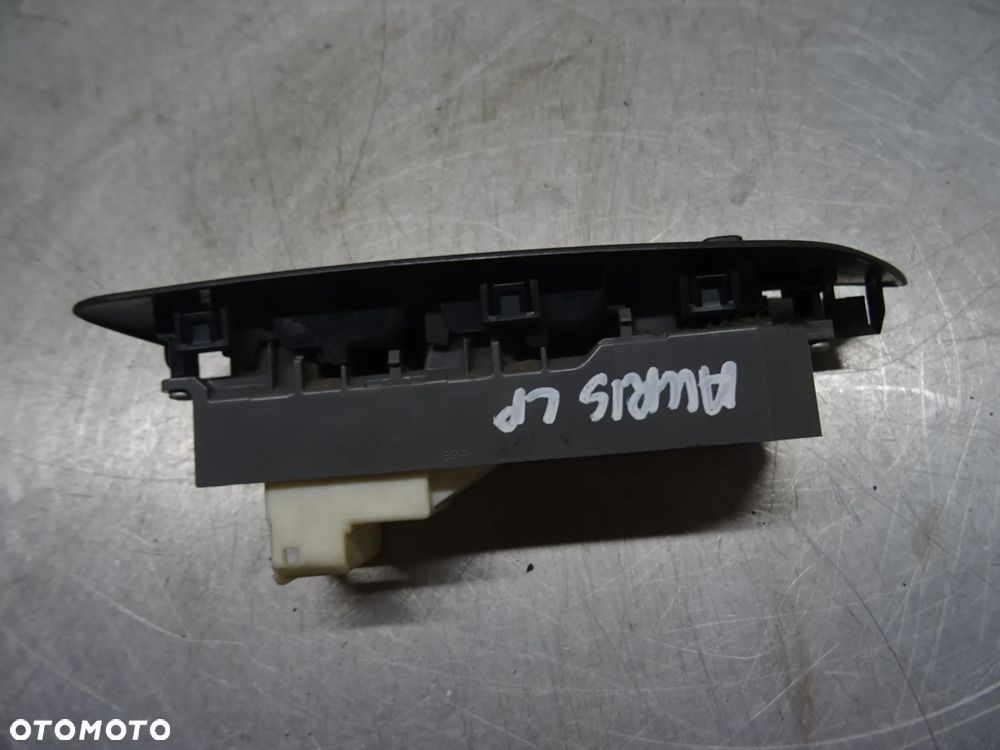 TOYOTA AURIS 06-09 1.4 D4D PANEL PRZEŁĄCZNIKI SZYB 7423202550 - 3