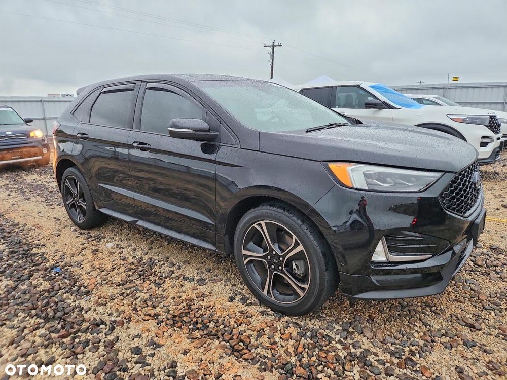 Ford Edge - 1