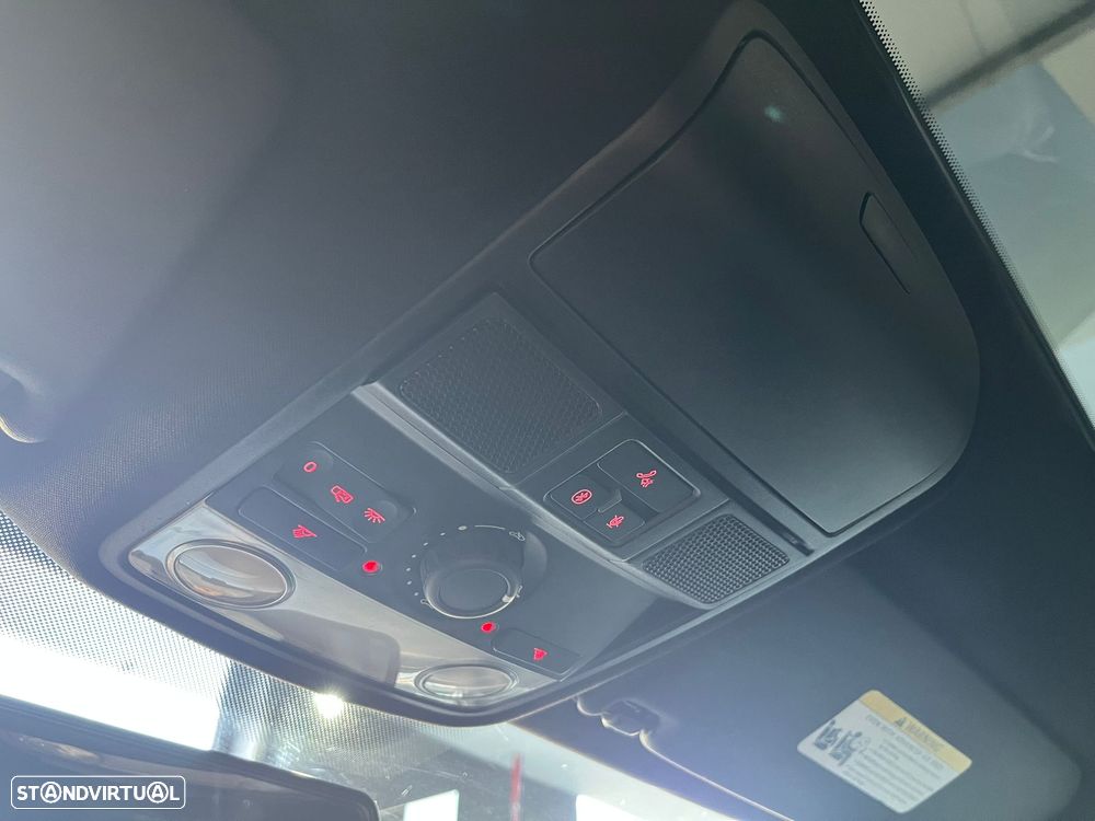 VW Golf 2.0 GTi - 26