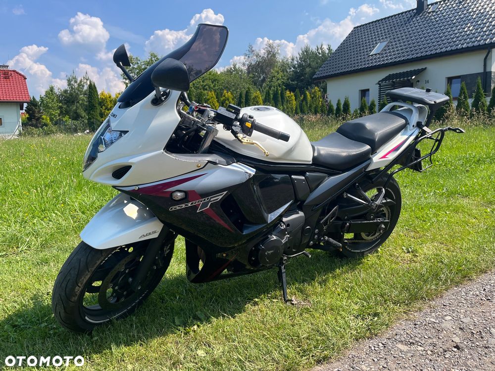 Suzuki GSX - 1
