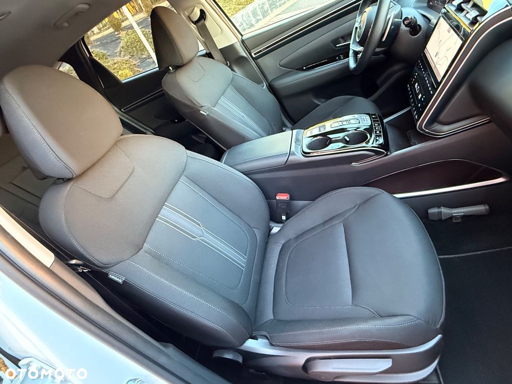 Hyundai Tucson 1.6 T-GDi HEV Platinum 2WD - 23