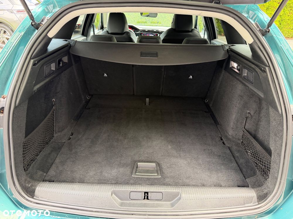 Peugeot 308 BlueHDi 130 EAT8 Allure - 25