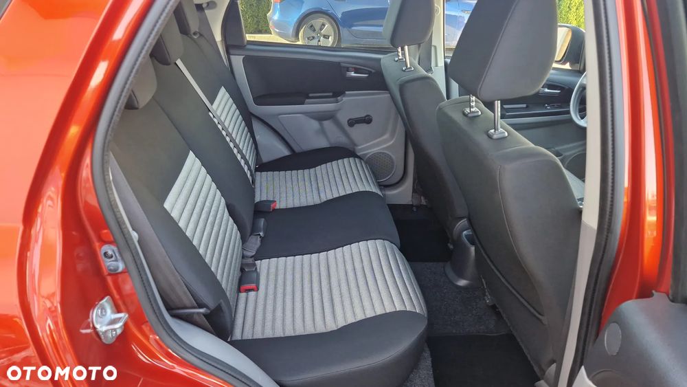 Suzuki SX4 1.6 VVT 4x4 Comfort - 15