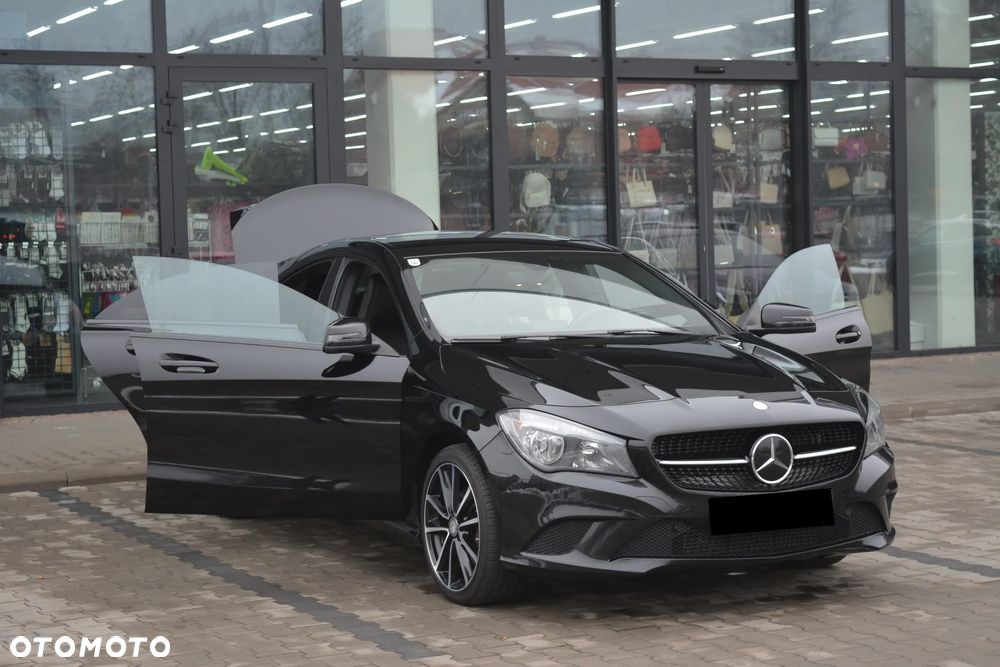 Mercedes-Benz CLA 180 7G-DCT StreetStyle - 15
