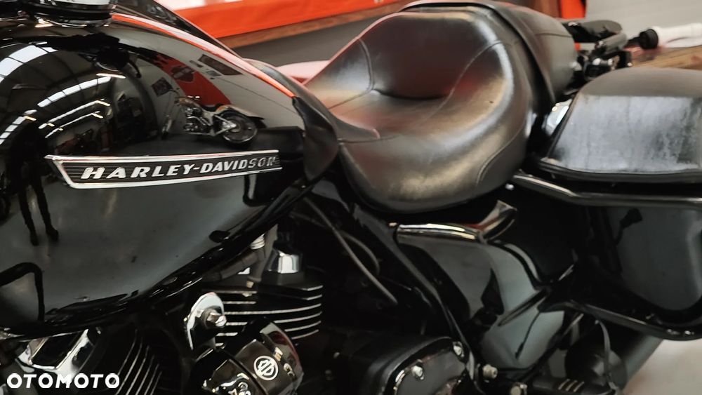 Harley-Davidson Touring Road King - 22