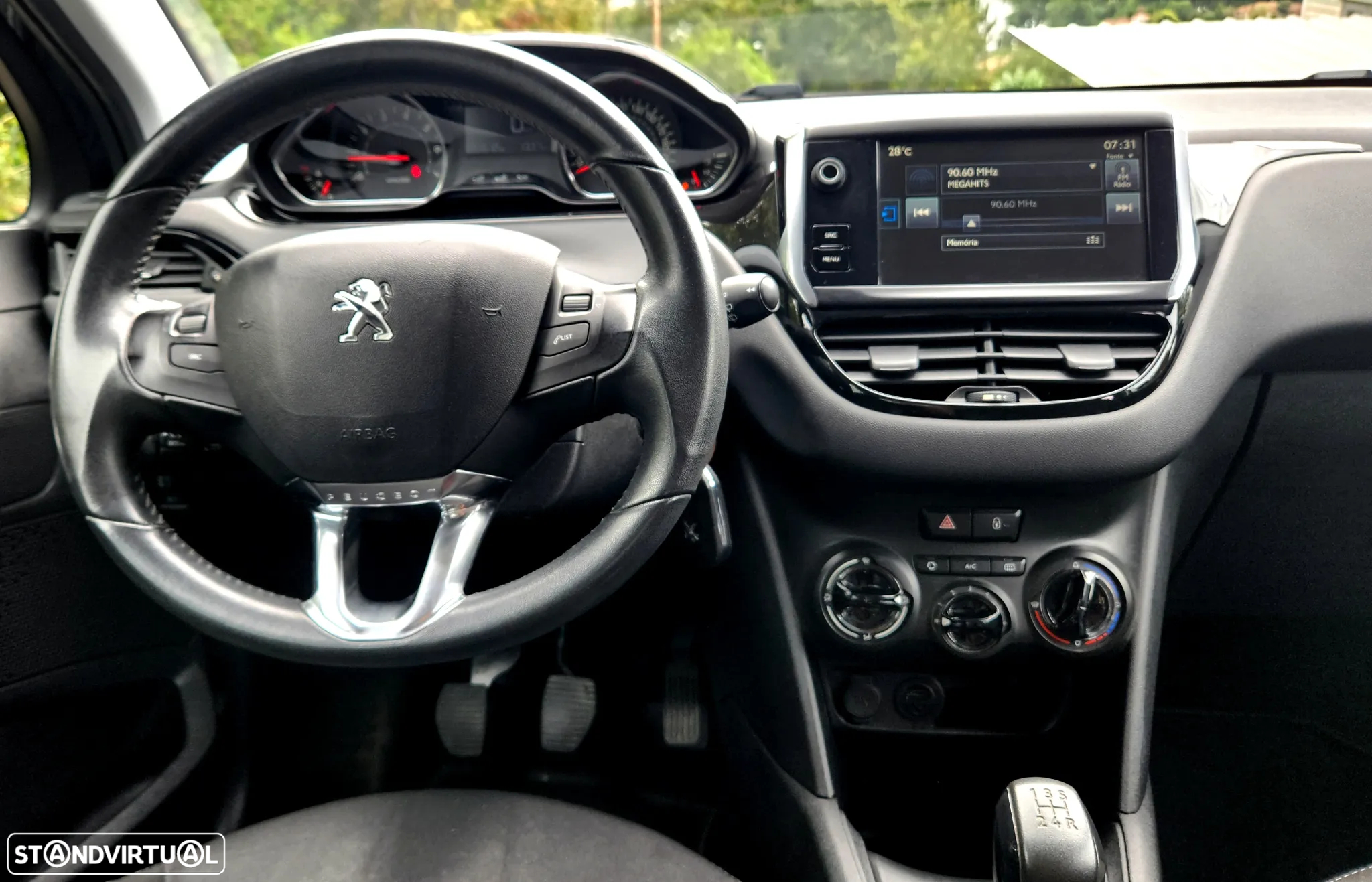 Peugeot 208 1.2 VTi Allure - 7