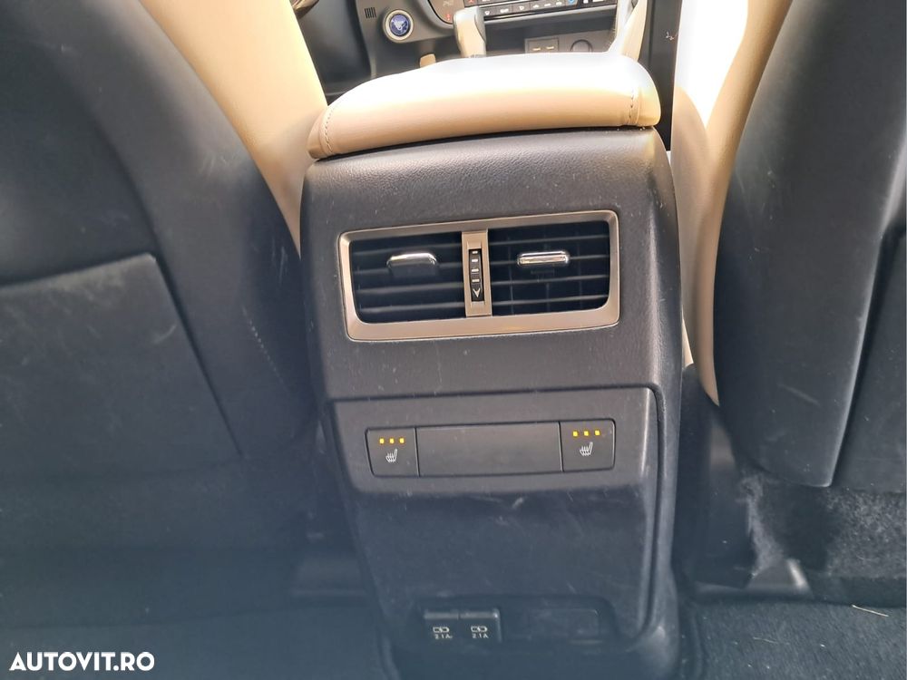 Lexus Seria RX - 13
