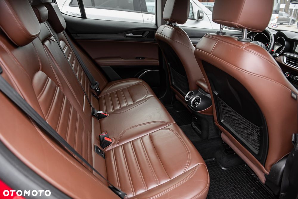 Alfa Romeo Stelvio 2.2 16V AT8 Executive - 32