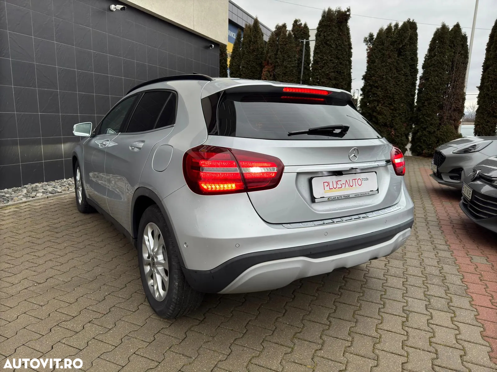Mercedes-Benz GLA 250 4Matic 7G-DCT Peak Edition - 5