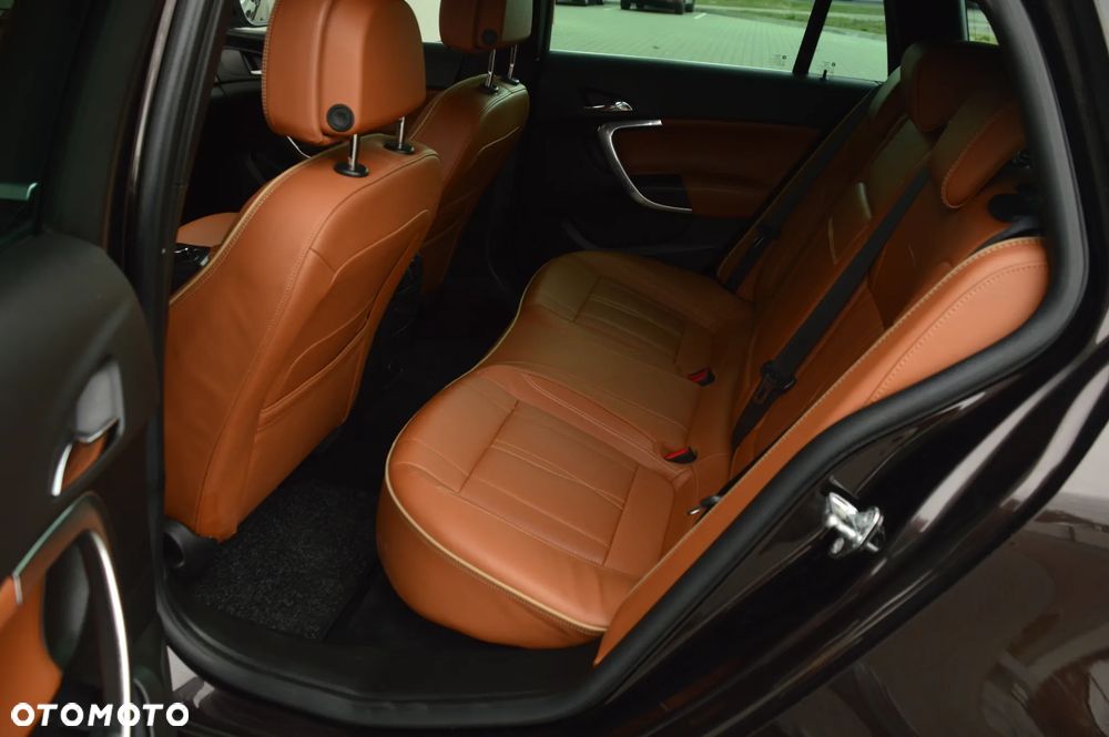 Opel Insignia 2.0 Turbo 4x4 Automatik Design Edition - 32