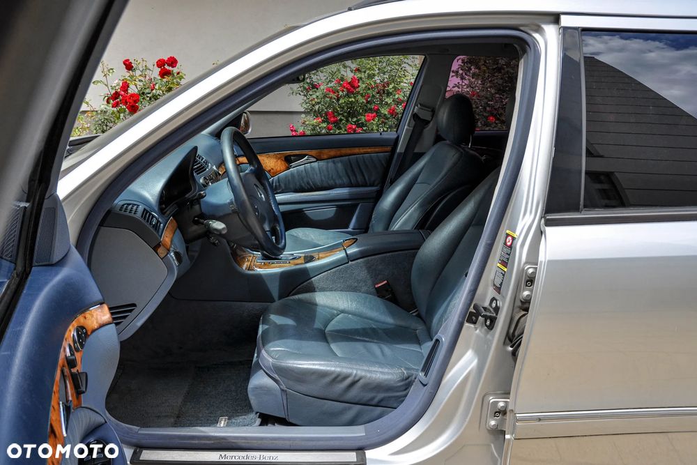 Mercedes-Benz Klasa E 350 4-Matic T Avantgarde - 7