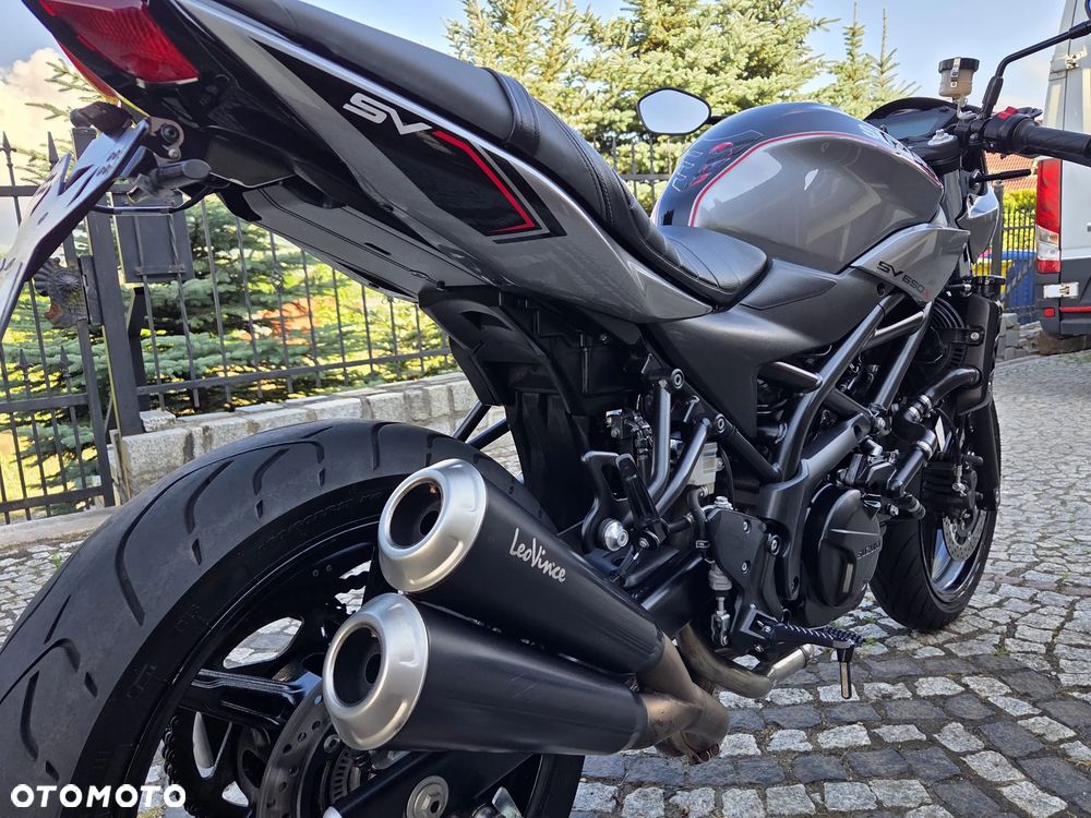Suzuki SV - 33