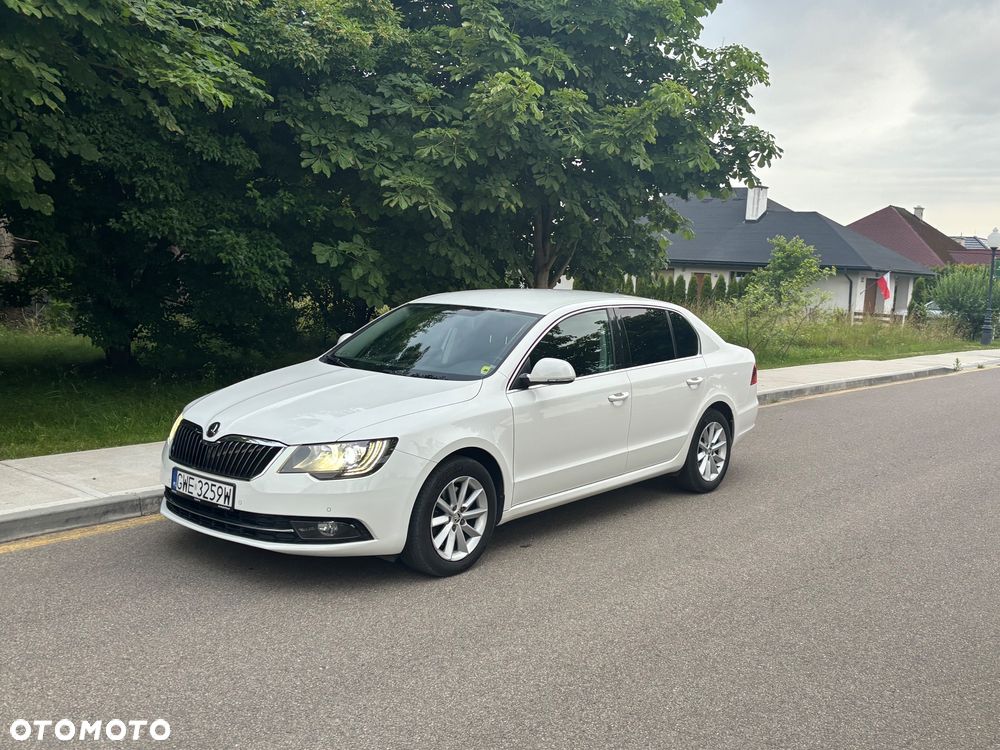Skoda Superb 2.0 TDI Business DSG - 11