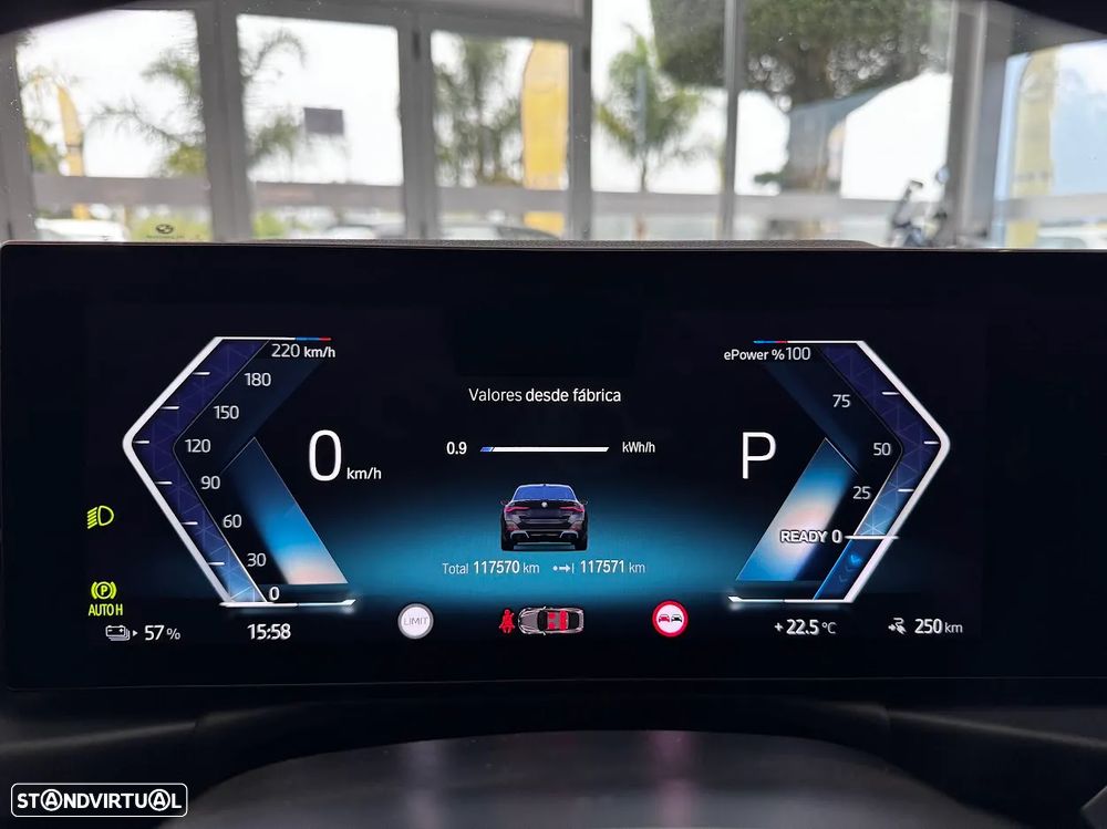 BMW i4 eDrive40 Pack Desportivo M - 17