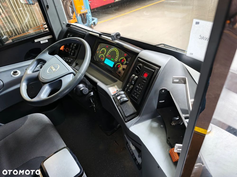 Isuzu NOVOCITI LIFE - 3