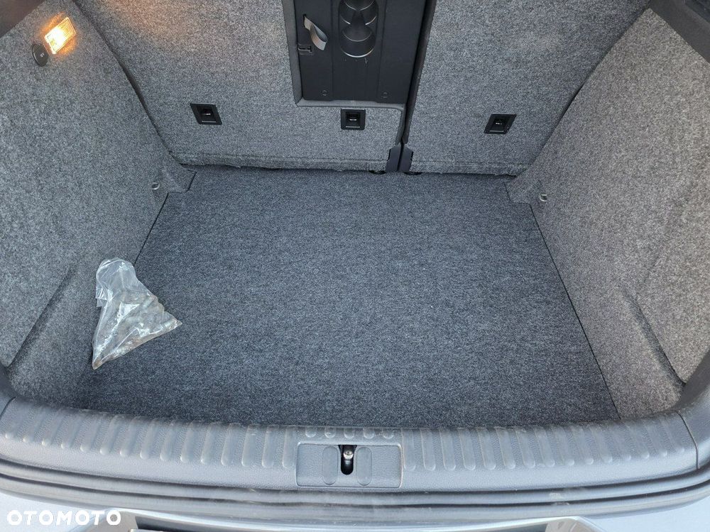Volkswagen Tiguan - 9