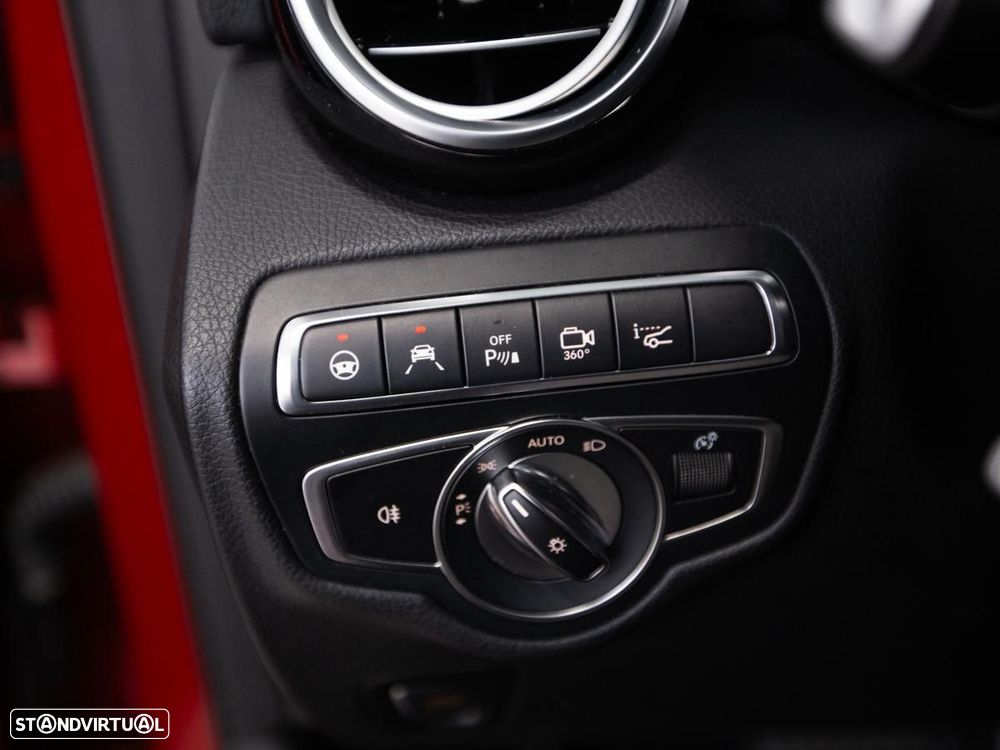 Mercedes-Benz GLC 250 4Matic 9G-TRONIC AMG Line - 22