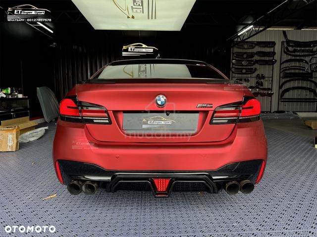 BMW G30 G31 Dyfuzor Tylnego Zderzaka Dokładka LED Lampka CS Czarny - 2