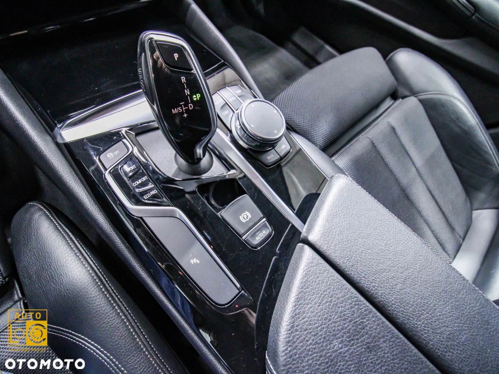 BMW Seria 5 520d M Sport Edition - 30