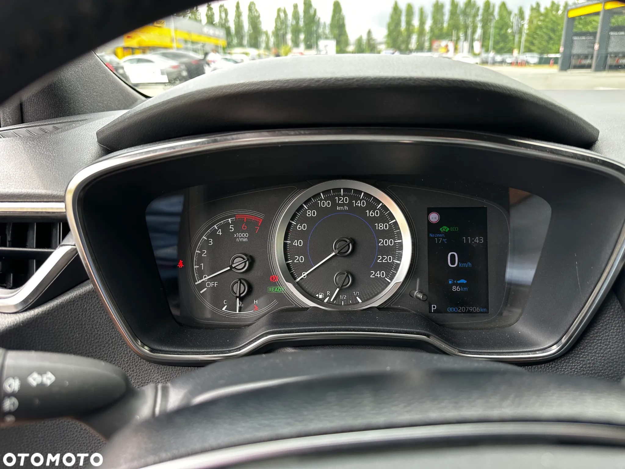 Toyota Corolla - 13