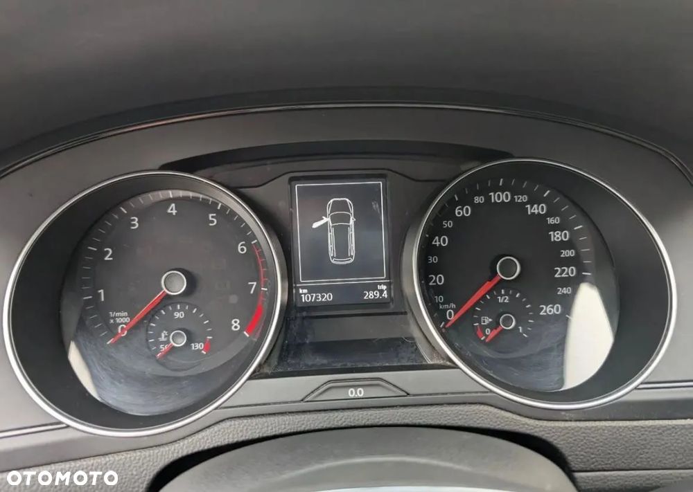 Volkswagen Passat - 7