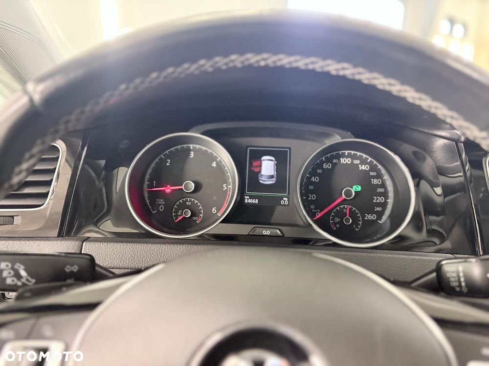 Volkswagen Golf 2.0 TDI (BlueMotion Technology) DSG Comfortline - 9